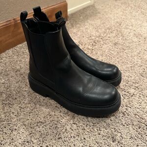 Black Leather Womens  Boots